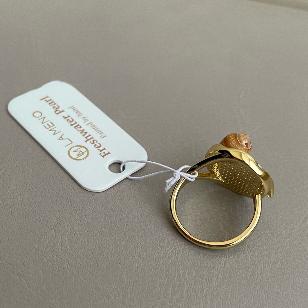 LAMENO Freshwater Pearl Sea Shell Ring in Blue and Gold - Picture 8 of 10